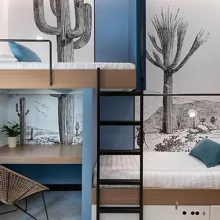 Cocoon Hostel