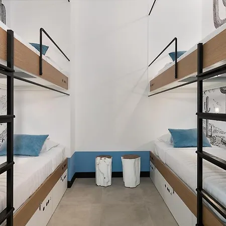 Hostel Cocoon *