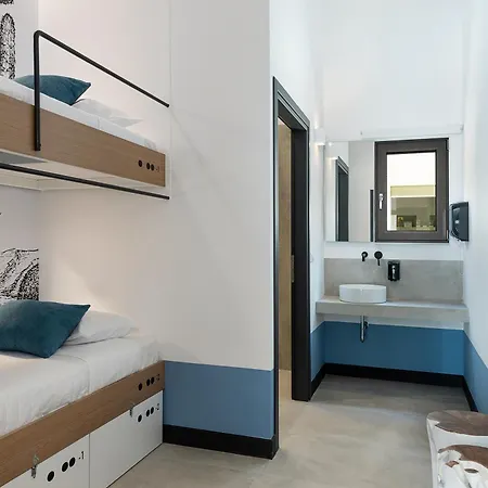 Cocoon Hostel Chania (Crete)